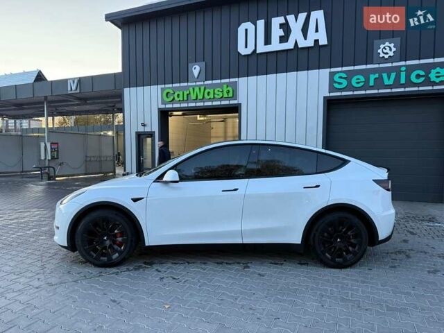 Белый Тесла Model Y, объемом двигателя 0 л и пробегом 132 тыс. км за 20800 $, фото 116 на Automoto.ua