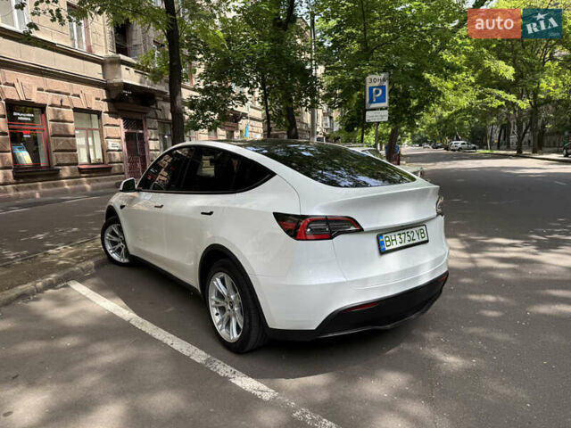 Білий Тесла Model Y, об'ємом двигуна 0 л та пробігом 16 тис. км за 25300 $, фото 1 на Automoto.ua