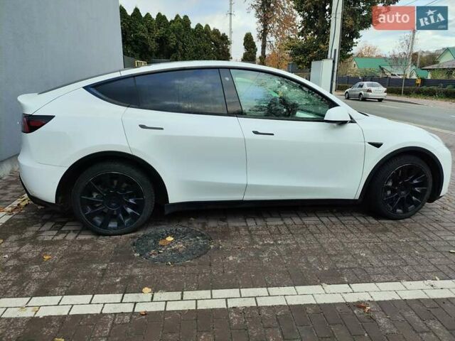 Тесла Model Y 2020 у Буче на Automoto.ua Білий Тесла Model Y, об'ємом двигуна 0 л та пробігом 102 тис. км за 22500 $, фото 2 на Automoto.ua