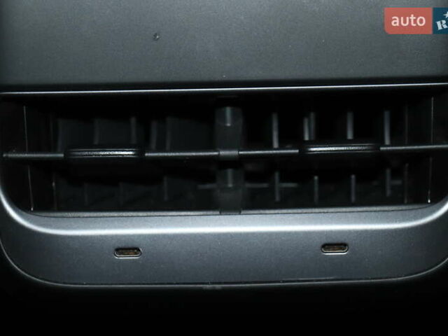 Белый Тесла Model Y, объемом двигателя 0 л и пробегом 162 тыс. км за 22500 $, фото 65 на Automoto.ua