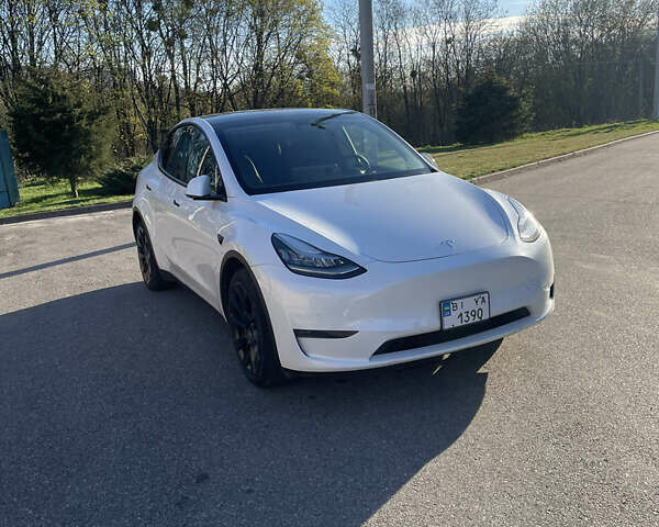 Белый Тесла Model Y, объемом двигателя 0 л и пробегом 87 тыс. км за 29350 $, фото 1 на Automoto.ua