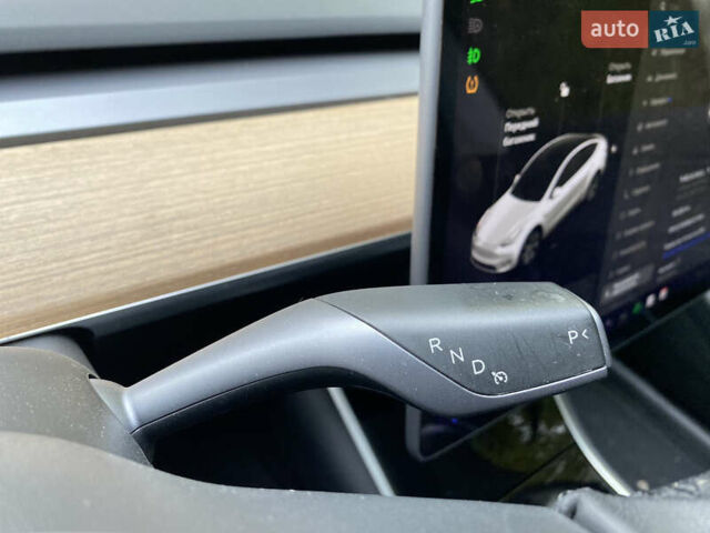 Тесла Model Y 2020 в Виннице на Automoto.ua Белый Тесла Model Y, объемом двигателя 0 л и пробегом 102 тыс. км за 23500 $, фото 22 на Automoto.ua