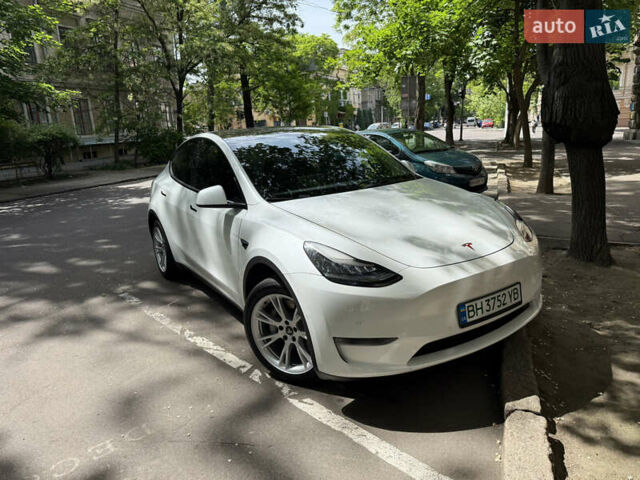 Білий Тесла Model Y, об'ємом двигуна 0 л та пробігом 16 тис. км за 25300 $, фото 8 на Automoto.ua