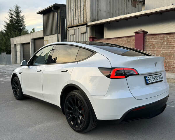 Білий Тесла Model Y, об'ємом двигуна 0 л та пробігом 30 тис. км за 29000 $, фото 5 на Automoto.ua