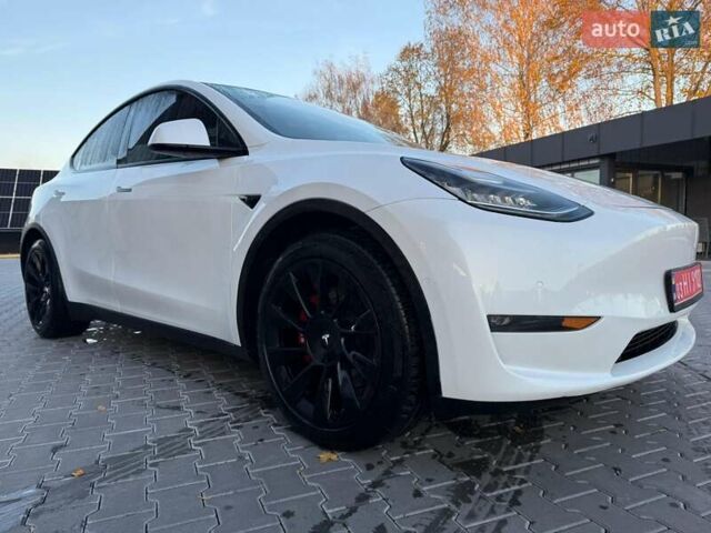 Белый Тесла Model Y, объемом двигателя 0 л и пробегом 132 тыс. км за 20800 $, фото 34 на Automoto.ua