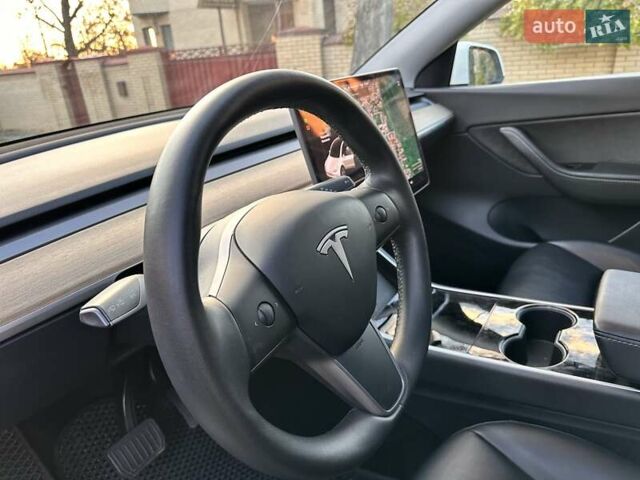 Белый Тесла Model Y, объемом двигателя 0 л и пробегом 110 тыс. км за 21700 $, фото 20 на Automoto.ua