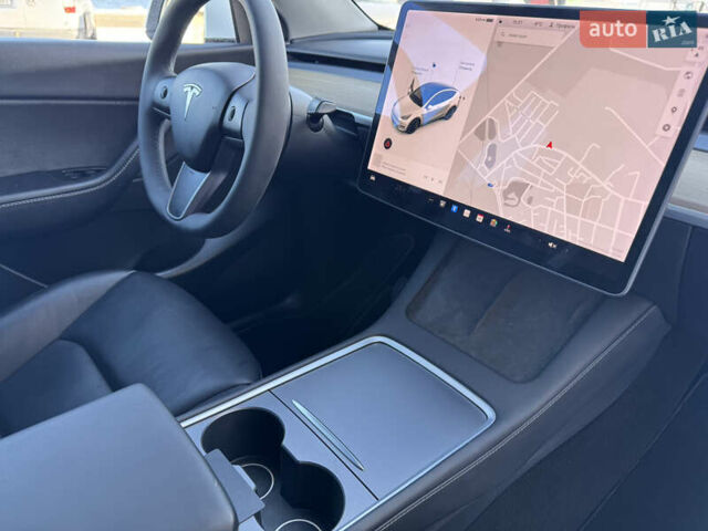 Белый Тесла Model Y, объемом двигателя 0 л и пробегом 108 тыс. км за 21800 $, фото 31 на Automoto.ua