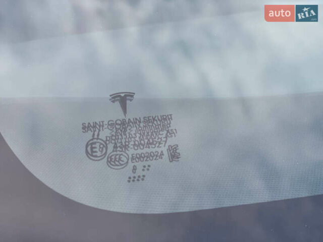 Белый Тесла Model Y, объемом двигателя 0 л и пробегом 35 тыс. км за 26500 $, фото 15 на Automoto.ua