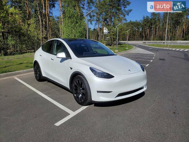 Белый Тесла Model Y, объемом двигателя 0 л и пробегом 9 тыс. км за 33333 $, фото 10 на Automoto.ua