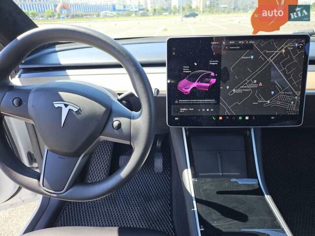 Белый Тесла Model Y, объемом двигателя 0 л и пробегом 110 тыс. км за 20499 $, фото 16 на Automoto.ua