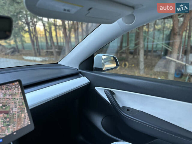 Белый Тесла Model Y, объемом двигателя 0 л и пробегом 118 тыс. км за 21700 $, фото 58 на Automoto.ua