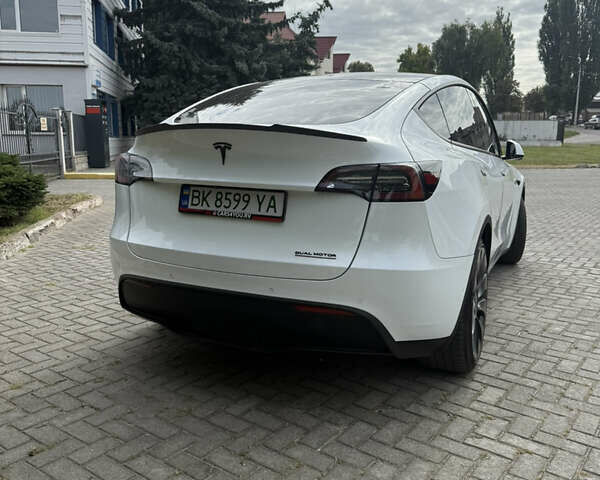 Білий Тесла Model Y, об'ємом двигуна 0 л та пробігом 180 тис. км за 23000 $, фото 4 на Automoto.ua
