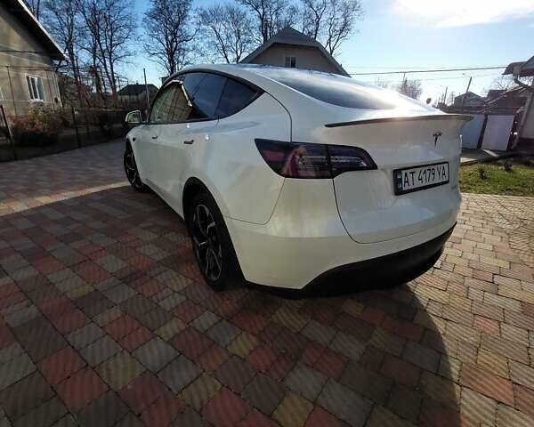 Белый Тесла Model Y, объемом двигателя 0 л и пробегом 113 тыс. км за 24700 $, фото 16 на Automoto.ua