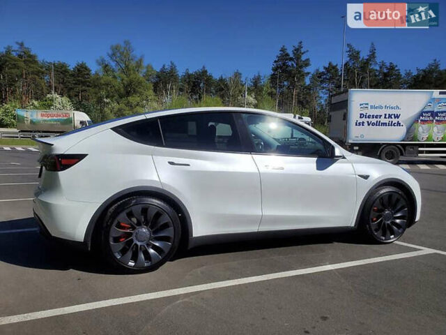 Белый Тесла Model Y, объемом двигателя 0 л и пробегом 9 тыс. км за 33333 $, фото 15 на Automoto.ua