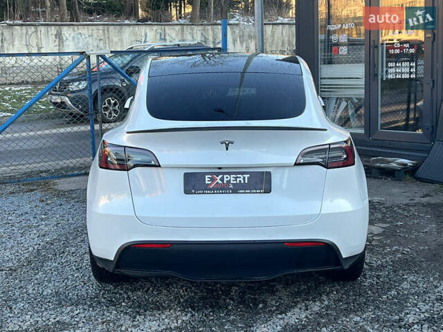 Белый Тесла Model Y, объемом двигателя 0 л и пробегом 55 тыс. км за 23490 $, фото 5 на Automoto.ua