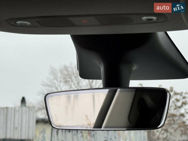 Белый Тесла Model Y, объемом двигателя 0 л и пробегом 77 тыс. км за 25000 $, фото 17 на Automoto.ua