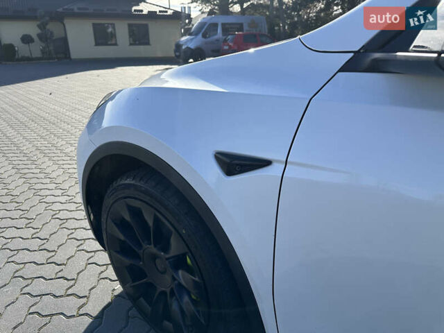 Белый Тесла Model Y, объемом двигателя 0 л и пробегом 85 тыс. км за 22900 $, фото 33 на Automoto.ua