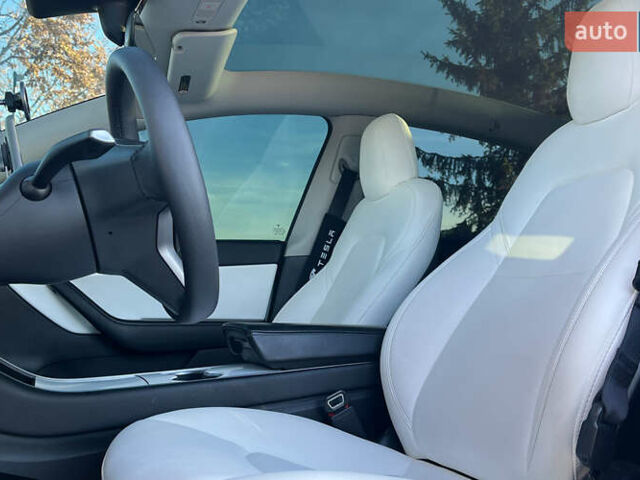 Белый Тесла Model Y, объемом двигателя 0 л и пробегом 73 тыс. км за 24800 $, фото 15 на Automoto.ua