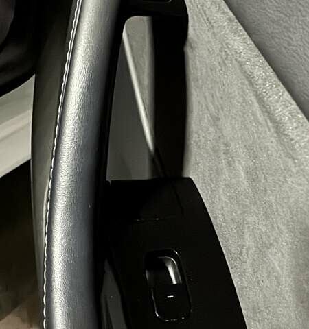 Белый Тесла Model Y, объемом двигателя 0 л и пробегом 162 тыс. км за 22500 $, фото 74 на Automoto.ua