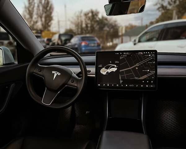 Белый Тесла Model Y, объемом двигателя 0 л и пробегом 15 тыс. км за 21000 $, фото 5 на Automoto.ua