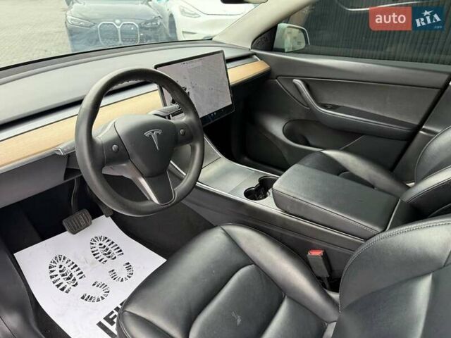 Білий Тесла Model Y, об'ємом двигуна 0 л та пробігом 117 тис. км за 17800 $, фото 3 на Automoto.ua
