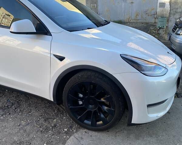 Белый Тесла Model Y, объемом двигателя 0 л и пробегом 21 тыс. км за 19500 $, фото 14 на Automoto.ua