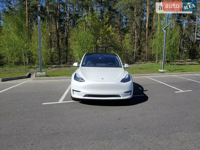 Белый Тесла Model Y, объемом двигателя 0 л и пробегом 9 тыс. км за 33333 $, фото 8 на Automoto.ua