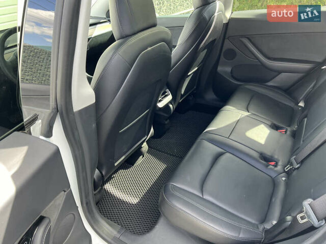 Белый Тесла Model Y, объемом двигателя 0 л и пробегом 108 тыс. км за 22800 $, фото 9 на Automoto.ua