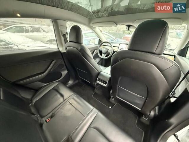 Білий Тесла Model Y, об'ємом двигуна 0 л та пробігом 168 тис. км за 17200 $, фото 11 на Automoto.ua