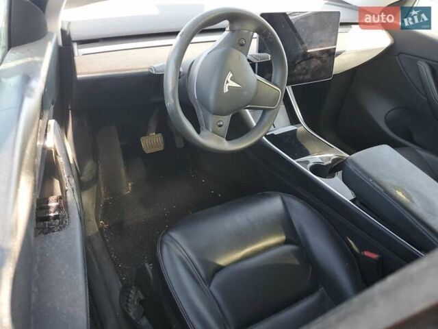 Белый Тесла Model Y, объемом двигателя 0 л и пробегом 93 тыс. км за 7200 $, фото 7 на Automoto.ua