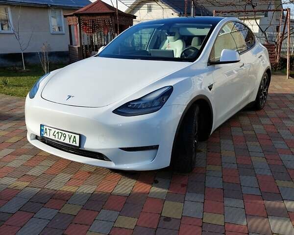 Белый Тесла Model Y, объемом двигателя 0 л и пробегом 113 тыс. км за 24700 $, фото 35 на Automoto.ua
