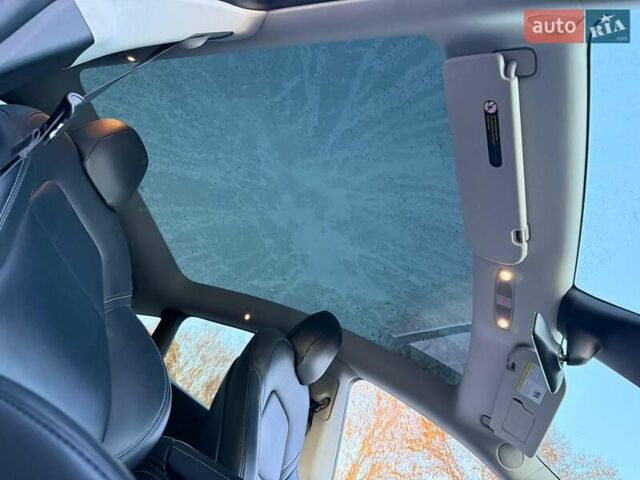 Белый Тесла Model Y, объемом двигателя 0 л и пробегом 132 тыс. км за 20800 $, фото 87 на Automoto.ua