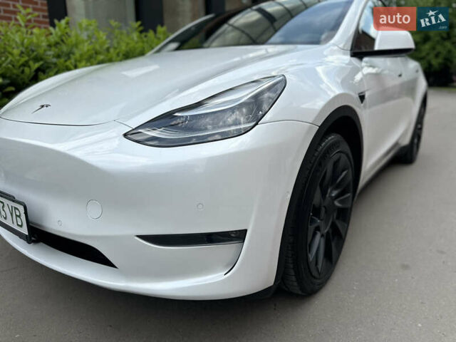 Белый Тесла Model Y, объемом двигателя 0 л и пробегом 53 тыс. км за 23500 $, фото 3 на Automoto.ua