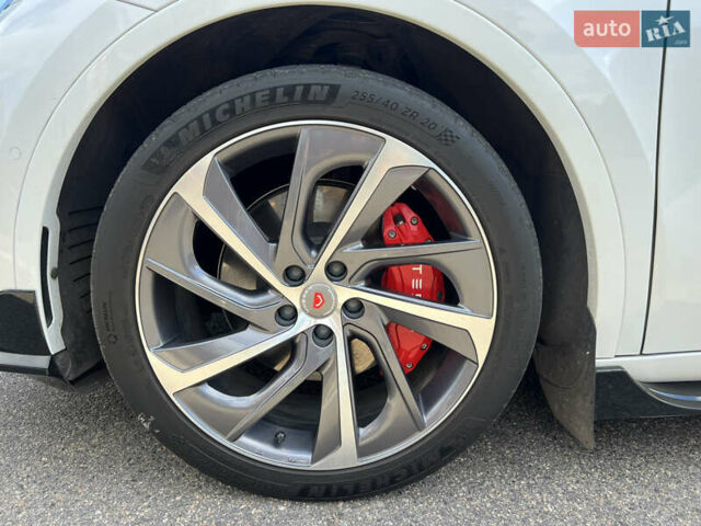 Білий Тесла Model Y, об'ємом двигуна 0 л та пробігом 126 тис. км за 28800 $, фото 16 на Automoto.ua