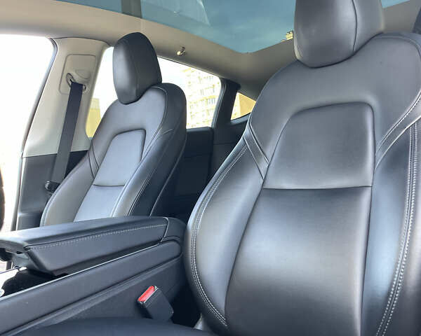 Белый Тесла Model Y, объемом двигателя 0 л и пробегом 109 тыс. км за 22900 $, фото 7 на Automoto.ua