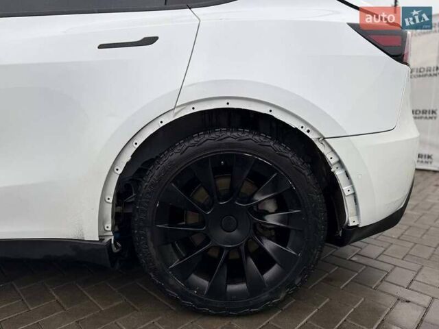 Білий Тесла Model Y, об'ємом двигуна 0 л та пробігом 219 тис. км за 16500 $, фото 6 на Automoto.ua