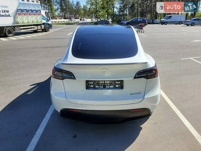 Белый Тесла Model Y, объемом двигателя 0 л и пробегом 9 тыс. км за 33333 $, фото 18 на Automoto.ua