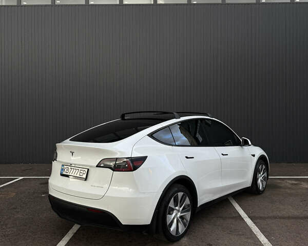 Белый Тесла Model Y, объемом двигателя 0 л и пробегом 75 тыс. км за 21800 $, фото 4 на Automoto.ua