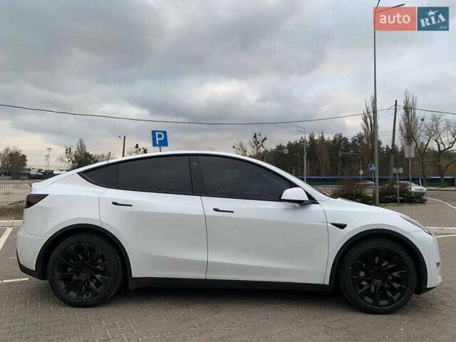 Белый Тесла Model Y, объемом двигателя 0 л и пробегом 90 тыс. км за 22000 $, фото 6 на Automoto.ua