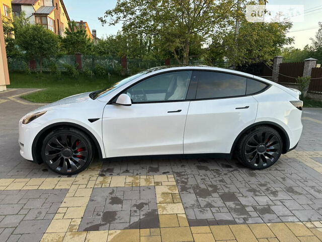 Білий Тесла Model Y, об'ємом двигуна 0 л та пробігом 45 тис. км за 32700 $, фото 19 на Automoto.ua