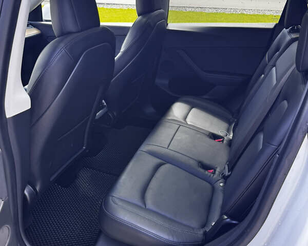 Белый Тесла Model Y, объемом двигателя 0 л и пробегом 79 тыс. км за 26400 $, фото 7 на Automoto.ua