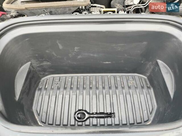 Тесла Model Y 2020 у Буче на Automoto.ua Білий Тесла Model Y, об'ємом двигуна 0 л та пробігом 102 тис. км за 22500 $, фото 11 на Automoto.ua