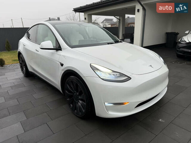 Белый Тесла Model Y, объемом двигателя 0 л и пробегом 65 тыс. км за 21000 $, фото 18 на Automoto.ua