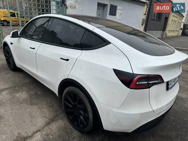 Белый Тесла Model Y, объемом двигателя 0 л и пробегом 120 тыс. км за 20500 $, фото 3 на Automoto.ua