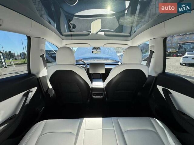 Білий Тесла Model Y, об'ємом двигуна 0 л та пробігом 123 тис. км за 15700 $, фото 25 на Automoto.ua
