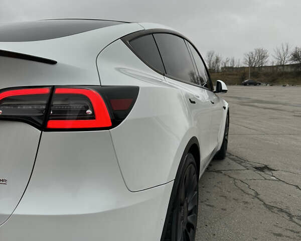 Білий Тесла Model Y, об'ємом двигуна 0 л та пробігом 134 тис. км за 23000 $, фото 11 на Automoto.ua