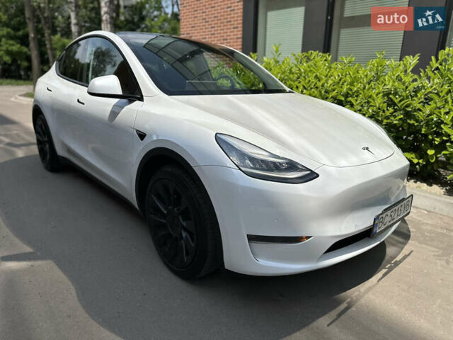 Белый Тесла Model Y, объемом двигателя 0 л и пробегом 53 тыс. км за 23500 $, фото 27 на Automoto.ua