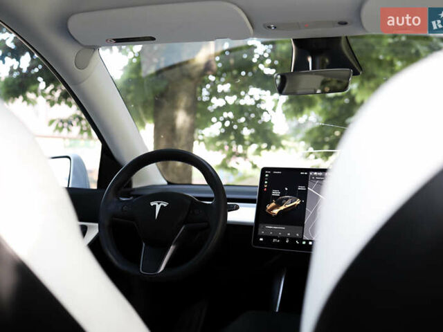 Білий Тесла Model Y, об'ємом двигуна 0 л та пробігом 105 тис. км за 20300 $, фото 12 на Automoto.ua