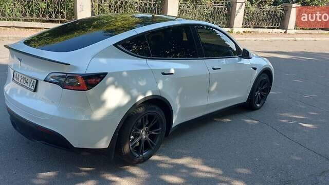 Білий Тесла Model Y, об'ємом двигуна 0 л та пробігом 34 тис. км за 31500 $, фото 8 на Automoto.ua