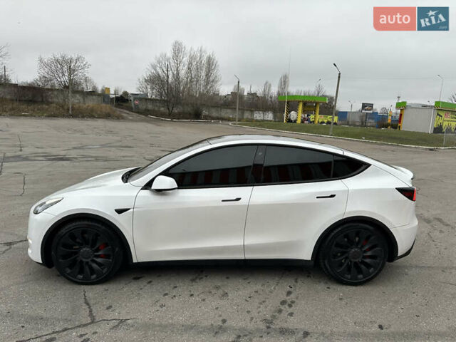 Білий Тесла Model Y, об'ємом двигуна 0 л та пробігом 134 тис. км за 23000 $, фото 5 на Automoto.ua